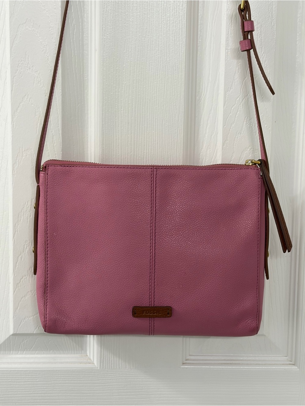 Fossil Pebbled Leather Crossbody in Rose Pink with Strap